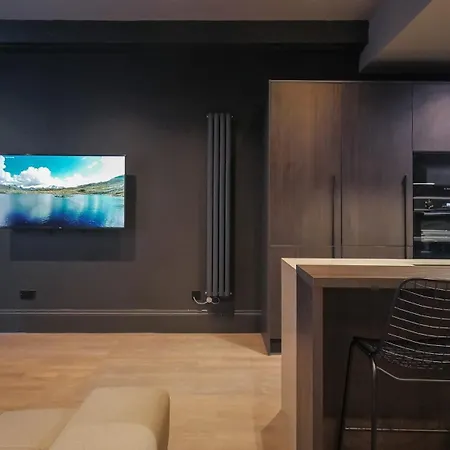 Midnight By The Heim Residences