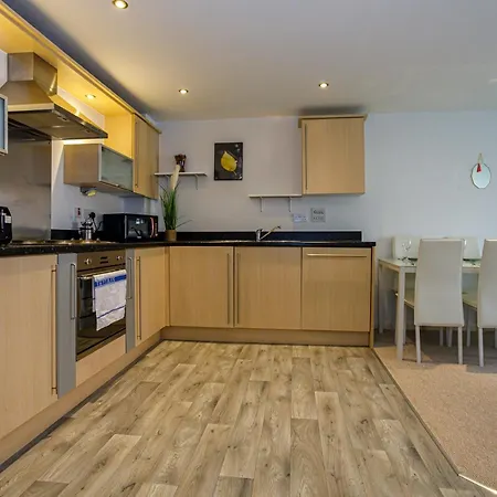 Lovely 2 Bed 2 Bathroom