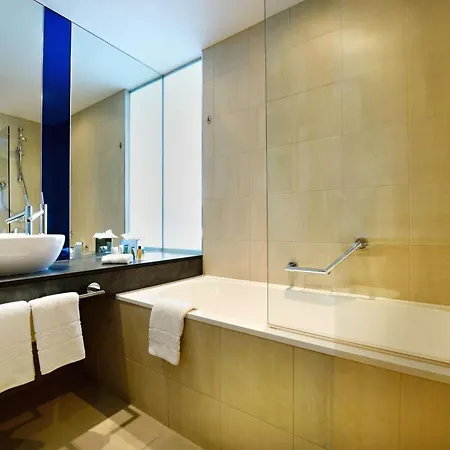 Hilton Deansgate 4* Manchester