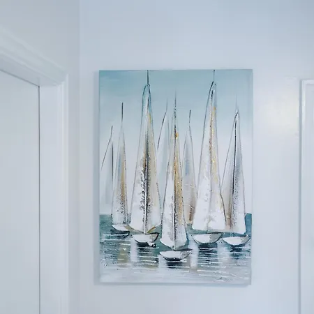 Cozy Away From In Manchester.