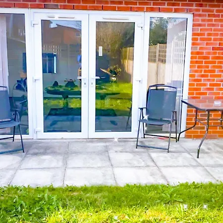 לינה וארוחת בוקר Royal At Coop Live Etihad, Sports 3*