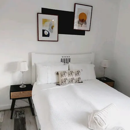 Cosy And Private House Close To Town Appartement