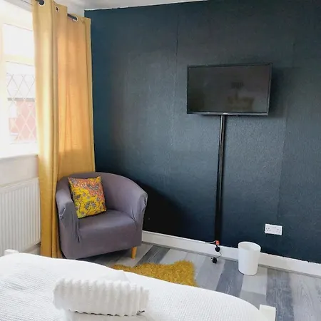 Appartement Cosy And Private House Close To Town