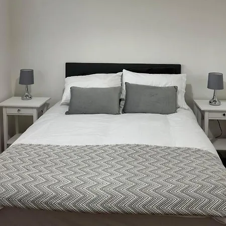 Apartment Sleeps5-parkg-netflix-near Centre Etihad Manchester