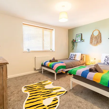 度假居 Newly Renovated 5 Bed + 5 Bath! 曼彻斯特