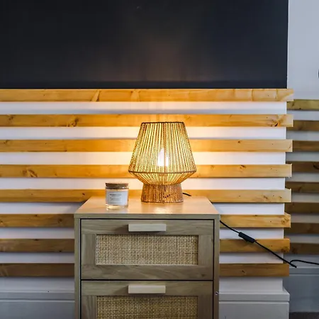 4 Bedroom House Eccles 펜션