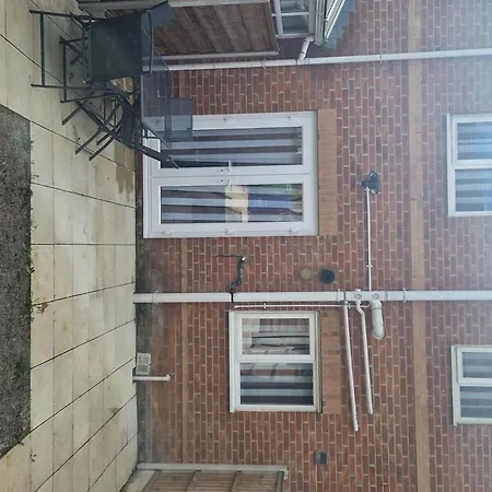 Stunning 3-bed House In Feriehus Manchester