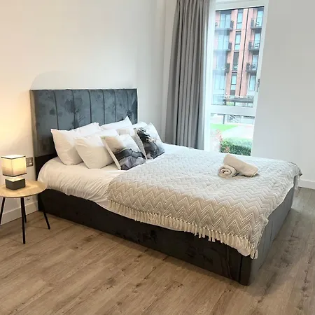 2 Bedroom