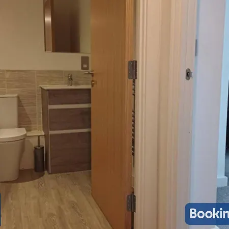 アパート The Salford Skyline 2 - Luxury & Spacious Skyline - Perfect For Long Stays, Families, Business Or Leisure マンチェスター