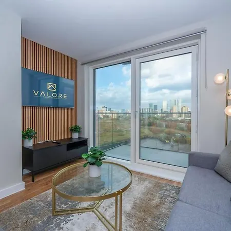Modern Waterfront Living City's Hotspots Nearby *