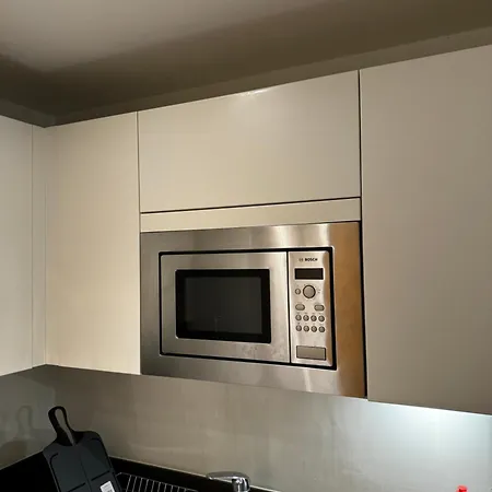 City * Μάντσεστερ