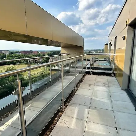 Chic 1 Bed Mcr Ap W/balcony- Sleeps 4 * 맨체스터