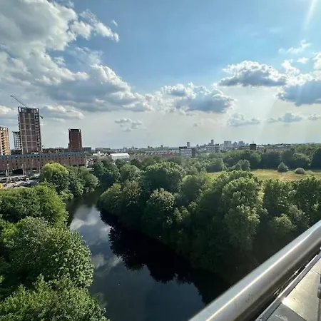 아파트 Chic 1 Bed Mcr Ap W/balcony- Sleeps 4 맨체스터