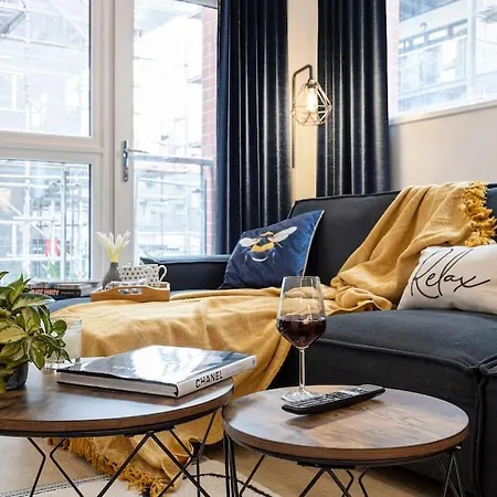 Centre - Luxe 2bed Palazzo