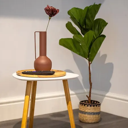 Apartment Msrsh Lux 5 *