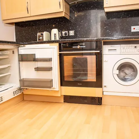 Luxury Apartment+secure Parking *