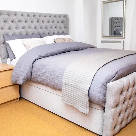 Apartament Luxury Apartment+secure Parking