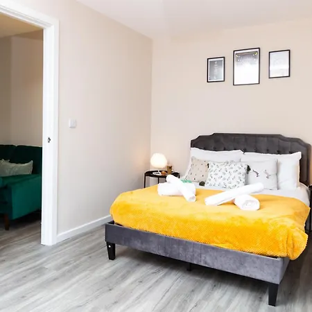 Apartment Stylish Living: 1br Apt Near Mcr Central *