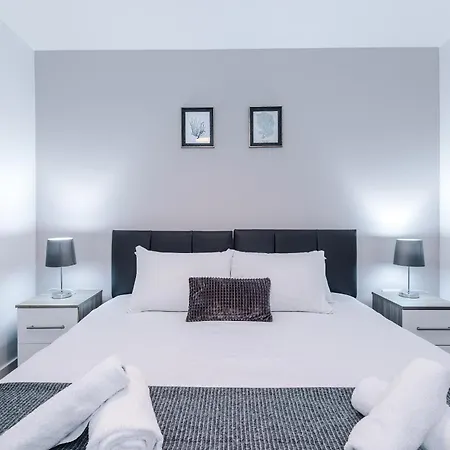 Hilltop Serviced Apartments- Northern Quarter