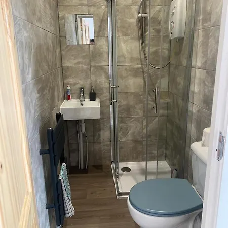 Room-2 En-suite Double Bedroom In * Manchester