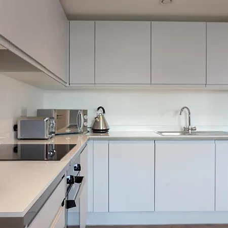 Stylish 1 Bed In Centre