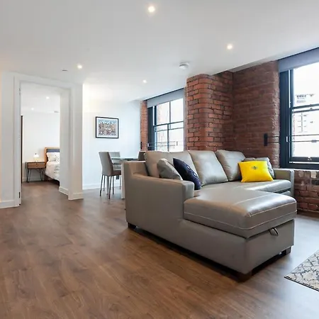 Stylish 1 Bed In Centre דירה *