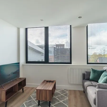 Zeni, Alexandra Rise Cool 1br Flat Manchester