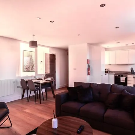 アパート Stayzeni, Alexandra Rise 2 Bed Flat