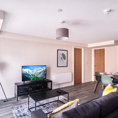 Spacious 2 Bedroom Apartment In Manchester Appartement *
