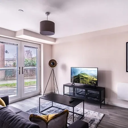 Spacious 2 Bedroom Apartment In Manchester Apartmán *