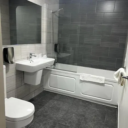 Ox Manchester Hotel 3*