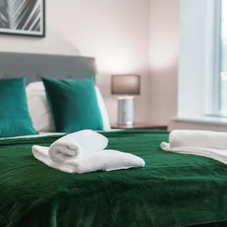 Modern 2 Bed In - Sleeps 4 * Manchester