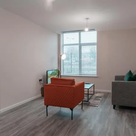 Modern 2 Bed In - Sleeps 4 Apartmán *