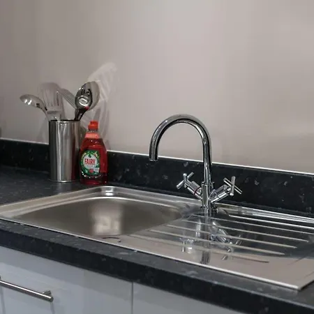 Fantastic 1 Bedroom *