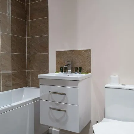 Апартаменты Fantastic 1 Bedroom *