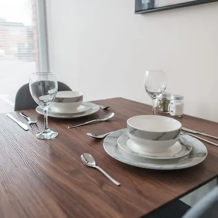 شقة Fantastic 1 Bed - Sleeps 2 مانشستر