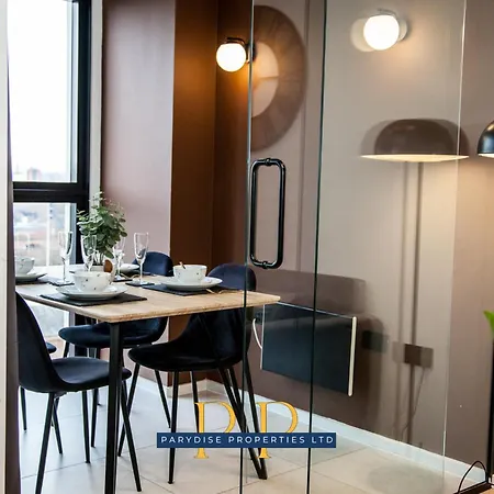 Manchester Skyview Suite - Luxury & Modern 1-Br Urban Stay By Parydise Properties Appartamento *