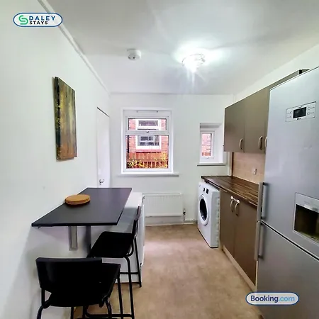 Lovely 3 Bedroom In -sleep 7