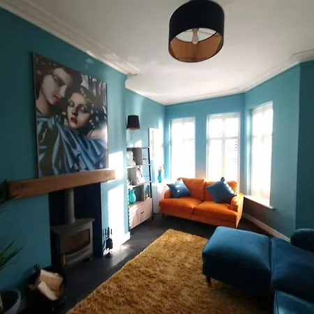 Gorgeous Edwardian Terrace In Old Trafford *