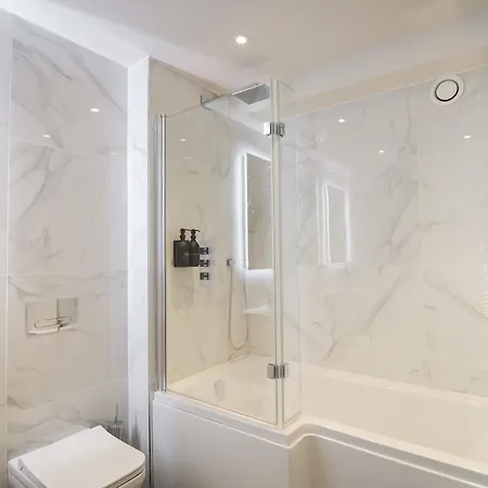 Апартаменты Omnia By The Heim Residences Манчестер