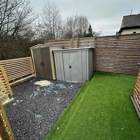 Lovely 5br In Manchester. Close To The * 맨체스터