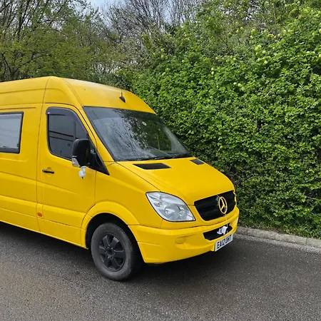 Kamp alanı Waterside Campervan