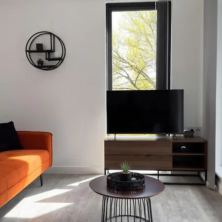 Luxury By Noire Manchester