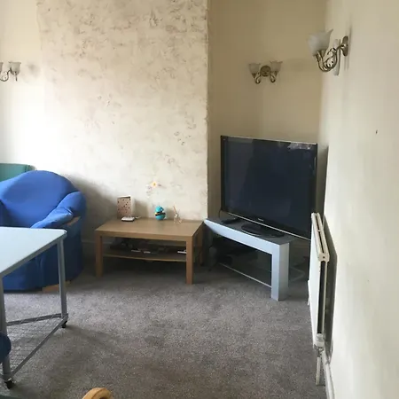 Single - Town & Nearby, 24h Bus, Airport-linked Kwatera prywatna Manchester