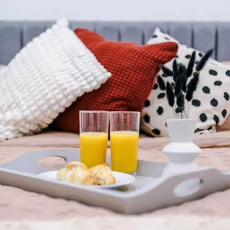 Heart Of Didsbury, Private Gated Car Park By Hass Haus