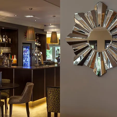 Aparthotel Western Pinewood Manchester Airport-wilmslow 4*