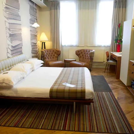Hotel Abode