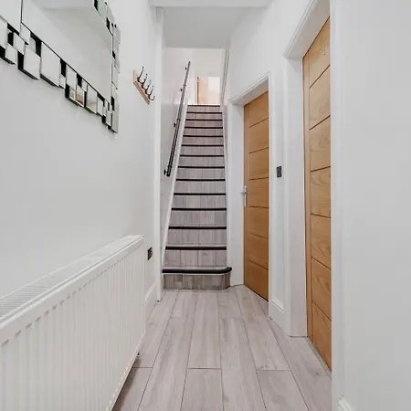 Σπίτι διακοπών Pass The Keys Urban Oasis - Spacious 4 Bedroom House Close To *