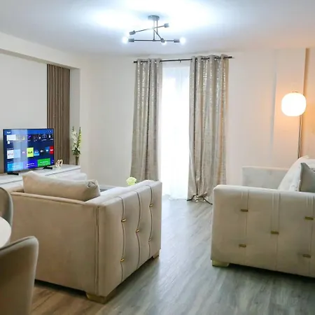 Апартаменты Pass The Keys New Build With Free Parking 1 Mile From Center