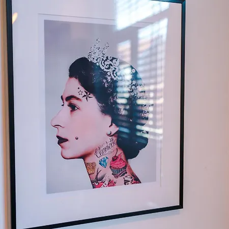 Barton House - Sleeping 10